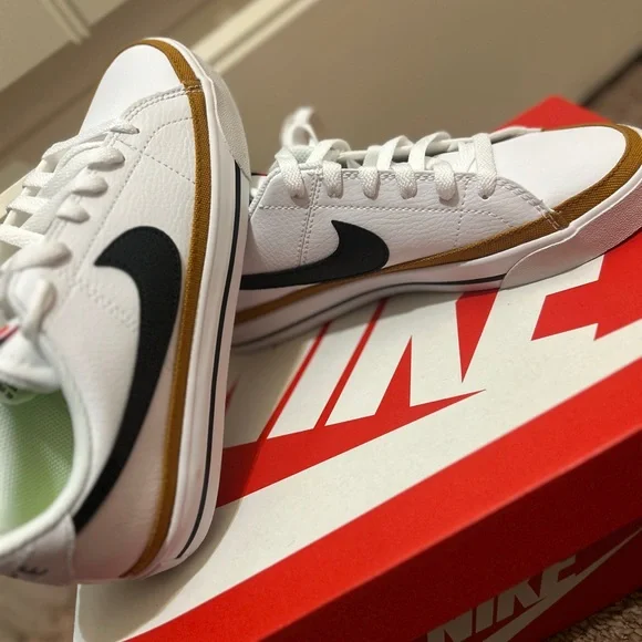 NEW!! Nike Court Legacy Sneakers Womens - Picture 4 of 11